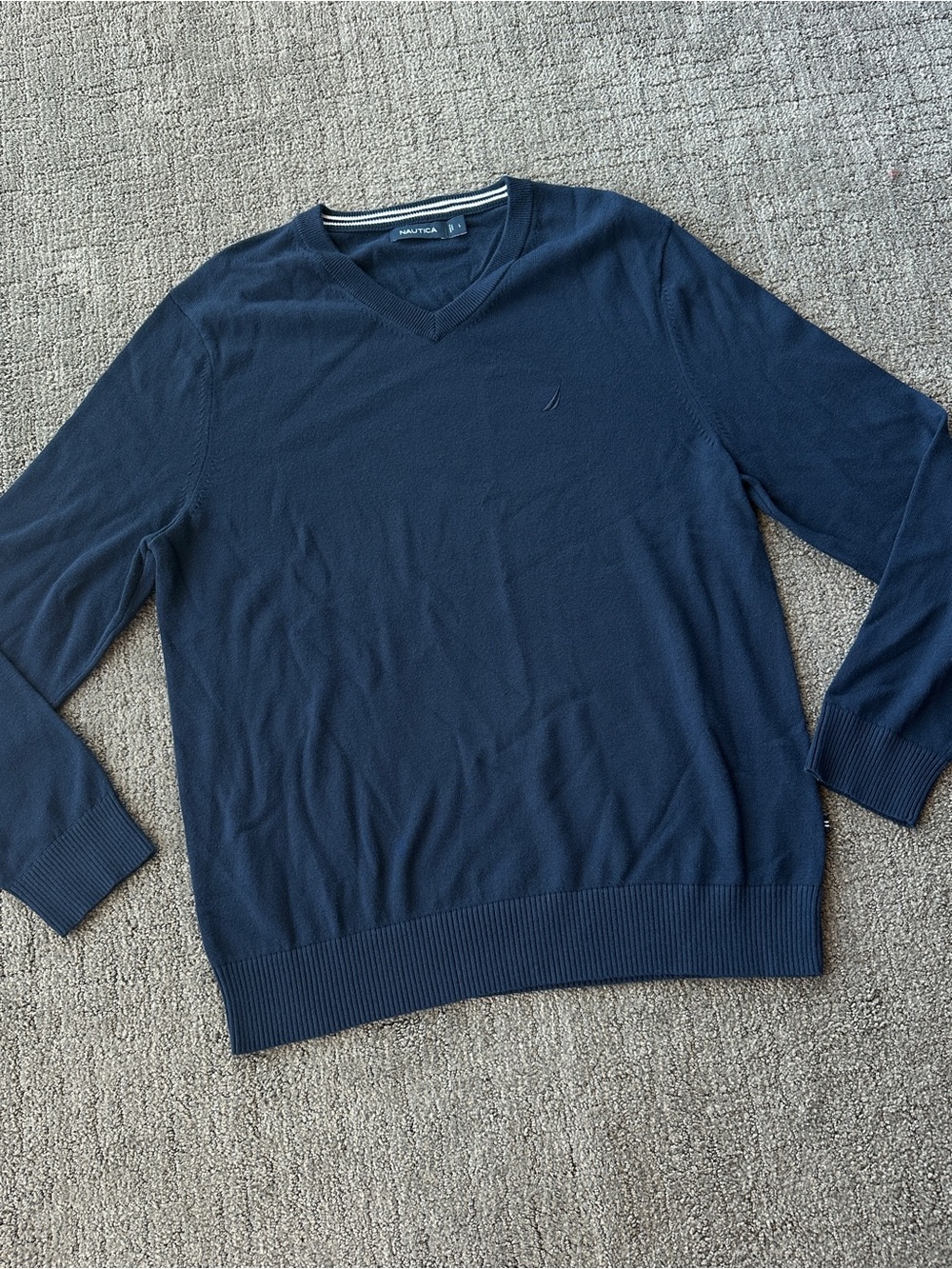 Nautica Classic Navy V-Neck Lightweight Knit Pullover Sweater - L